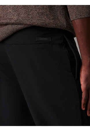 calvin klein PANTALONE 4WAY STRETCH SLIM TAPERED da uomo