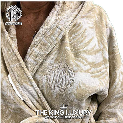 Accappatoio Roberto Cavalli Tropicalia taglia XXL, colore ivory, con cappuccio, fantasia tropicale, in spugna di cotone morbida, Made in Italy.