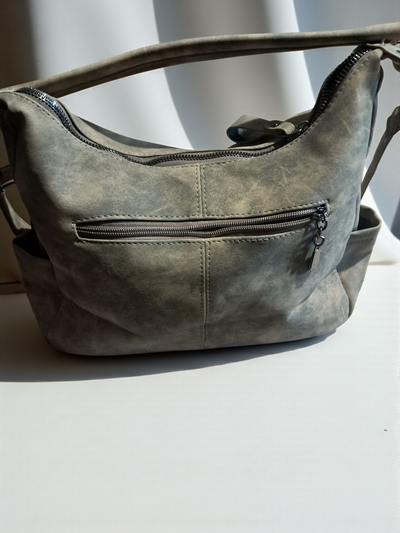 Colore: marrone Chiusura: cerniera resistente Manici: robusti e comodi Dimensioni: grande, perfetta per lavoro, viaggio, shopping o per i pendolari Stile: retrò Y2K, ideale per completare outfit casual o eleganti ✨ Perfetta per chi cerca funzionali