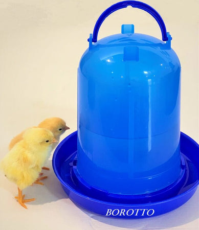 Abbeveratoio-a-sifone-con-manico-da-3-Litri