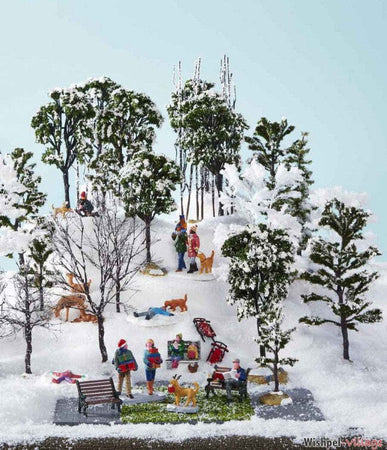 Abete di Natale alberello per decorare villaggio natalizio h 20,6 cm Casa e cucina/Decorazioni per interni/Addobbi e decorazioni per ricorrenze/Decorazioni natalizie/Oggettistica MagiediNatale.it - Altamura, Commerciovirtuoso.it