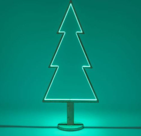 Abete triangolare luminoso con led multicolor e base in legno decorazione natalizia Casa e cucina/Decorazioni per interni/Addobbi e decorazioni per ricorrenze/Decorazioni natalizie/Alberi di natale artificiali MagiediNatale.it - Altamura, Commerciovirtuoso.it