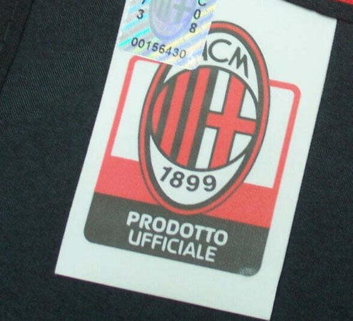 Ac Milan Bandiera Ufficiale Con Ologramma Del Club 100x150 Cm Da Appendere Al Balcone, Da Portare Allo Stadio O Da Tenere in Camera Sport e tempo libero/Fan Shop/Calcio/Bandiere e gagliardetti Il Distintivo - Pesaro, Commerciovirtuoso.it