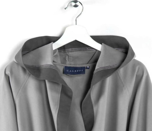 Accappatoio Unisex In Microfibra Caleffi Tecno Serie Spugnissima Con Cappuccio E Fascia Cintura In Vita Moda/Uomo/Abbigliamento/Pigiami e abbigliamento da notte/Accappatoi Puleo Casa - Palermo, Commerciovirtuoso.it