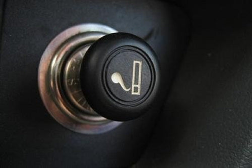 Accendisigari Universale Accendino Sigarette Per Auto Camper Luce Illumina 12v Piccolo Auto > Accessori Auto Trade Shop italia - Napoli, Commerciovirtuoso.it