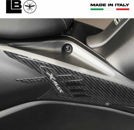 Adesivi-3D-protezioni-laterali-scooter-compatibili-con-Yamaha-Xmax-125-300-2023