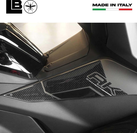Adesivi-Protezioni-laterali-tunnel-scooter-compatibili-con-Kymco-Ak550-Premium