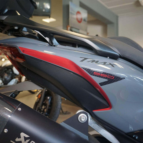 Adesivi-resinati-3D-paraspigoli-codone-scooter-compatibili-con-Yamaha-Tmax-2022-2024