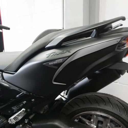 Adesivi-resinati-3D-paraspigoli-codone-scooter-compatibili-con-Yamaha-Tmax-2022-2024