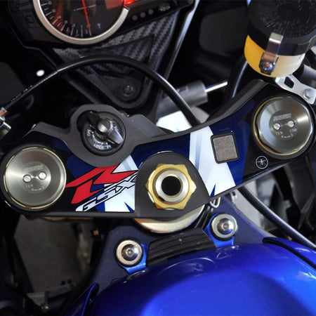 ADESIVO-3D-GSXR-PROTEZIONE-PIASTRA-STERZO-COMPATIBILE-CON-SUZUKI-GSX-R-2006-16-Blu