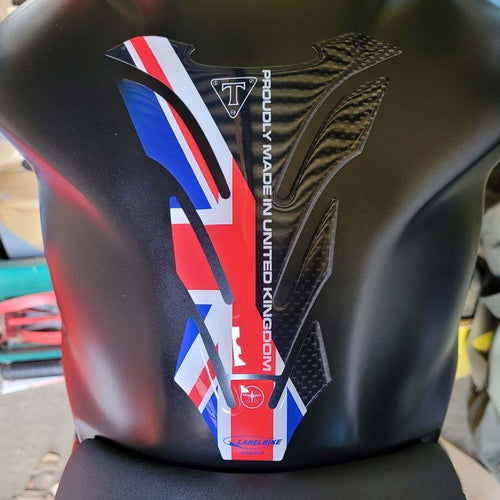 ADESIVO-3D-PARASERBATOIO-COMPATIBILE-CON-MOTO-TRIUMPH---UNION-JACK-CARBON