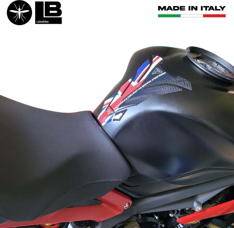 ADESIVO-3D-PARASERBATOIO-COMPATIBILE-CON-MOTO-TRIUMPH---UNION-JACK-CARBON