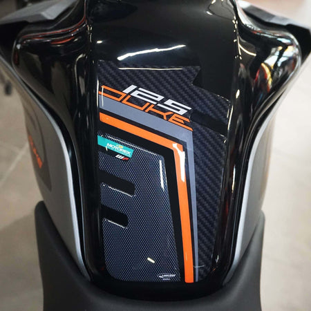 Adesivo-3D-protezione-Paraserbatoio-compatibile-con-moto-Ktm-Duke-125-2017-2023