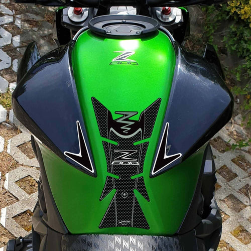 Adesivo-3D-Protezione-Serbatoio-Moto-Compatibile-con-Z800-Kawasaki-Z-800-carbon