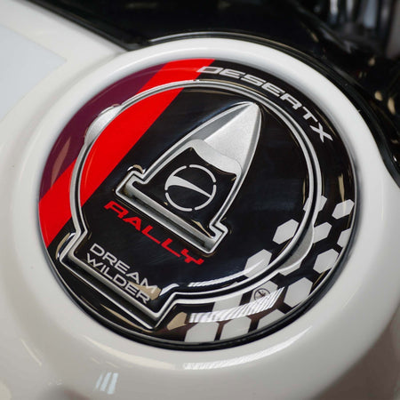 Adesivo-3D-Protezione-tappo-serbatoio-moto-compatibile-con-Ducati-DesertX-Rally