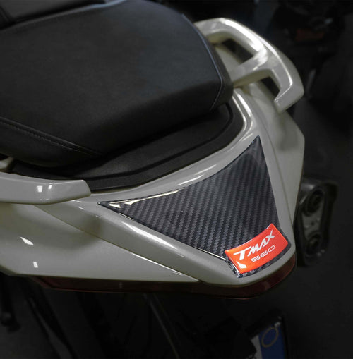 Adesivo-in-resina-3D-protezione-codino-compatibile-con-Yamaha-Tmax-2022-2023
