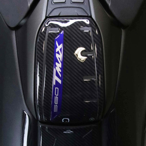 ADESIVO-in-RESINA-3D-PROTEZIONE-SPORTELLO-SERBATOIO-compatibile-YAMAHA-TMAX-560