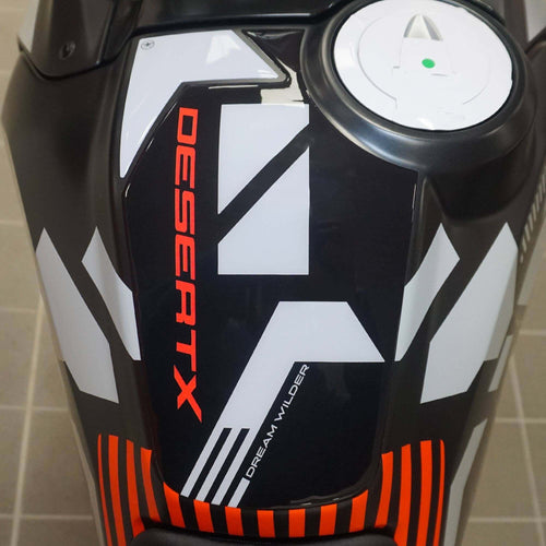 Adesivo-Paraserbatoio-Protezione-serbatoio-compatibile-con-Ducati-DesertX-2023