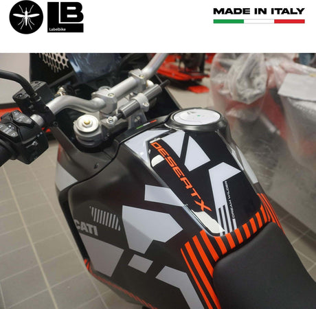 Adesivo-Paraserbatoio-Protezione-serbatoio-compatibile-con-Ducati-DesertX-2023