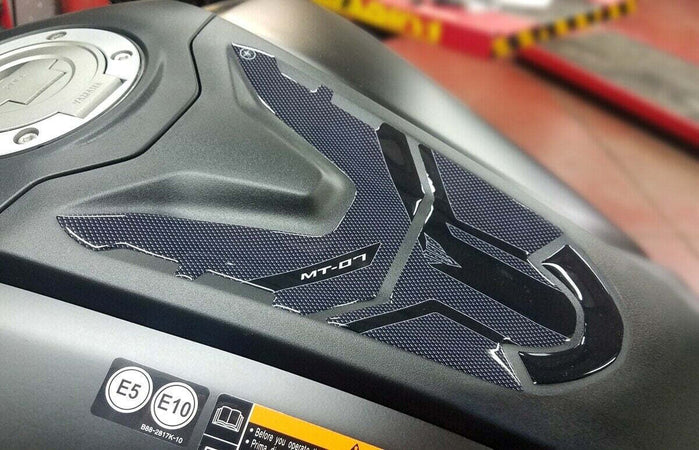 Adesivo-sopra-serbatoio-moto-in-resina-3D-compatibile-con-Yamaha-MT-07-2021-2023