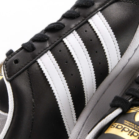 Adidas-Scarpa-Bassa-Uomo-Superstar-Core-Black/cloud-White/gold-Metallic-da-uomo