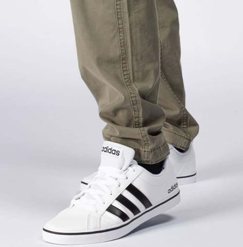 Adidas V Pace Sneakers Bianche e Nere Unisex Scarpe da Ginnastica Suola Azzurra AW4594 Tennis Trainer Bianche Moda/Donna/Scarpe/Sneaker e scarpe sportive/Sneaker casual D'Avanzo Clazature - Nola, Commerciovirtuoso.it