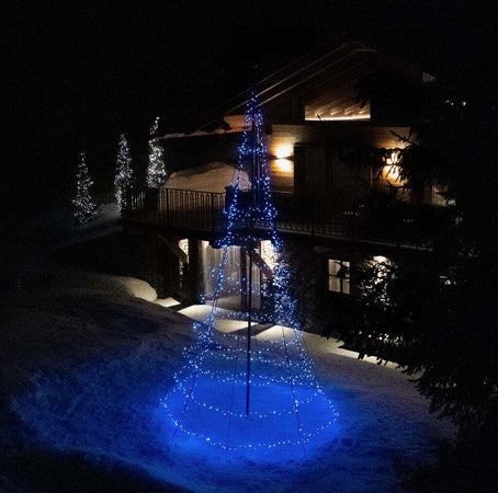 Albero a cono luminoso Twinkly Light Tree a led RGB decorazione natalizia Casa e cucina/Decorazioni per interni/Addobbi e decorazioni per ricorrenze/Decorazioni natalizie/Luci natalizie/Catene luminose per interni MagiediNatale.it - Altamura, Commerciovirtuoso.it