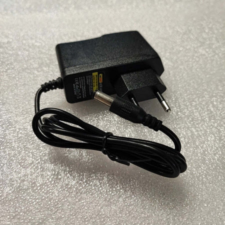 Alimentatore Universale 220 V Ca A 5v Cc Adattatore Di Alimentazione 2a Q-dc303 Elettronica/Informatica/Accessori/Accessori per PC portatili/Caricabatterie e docking station/Caricatori e alimentatori Trade Shop italia - Napoli, Commerciovirtuoso.it