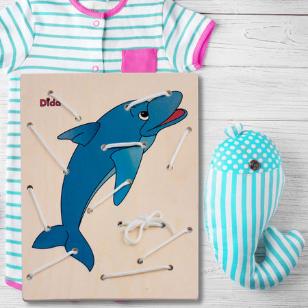 Allacciatura Delfino Gioco in Legno per Bambini Metodo Montessori Dida