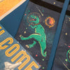American Socks Space Dino Calzini Uomo Skateboard Calzettoni Multicolor Dinosauro MID HIGH Calze da Skate Moda/Uomo/Abbigliamento/Calzini e calze/Calzini/Calzettoni Snotshop - Roma, Commerciovirtuoso.it