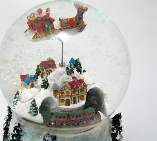 Ampolla con Babbo Natale in vetro decorazione natalizia con carillon Casa e cucina/Decorazioni per interni/Addobbi e decorazioni per ricorrenze/Decorazioni natalizie/Neve artificiale MagiediNatale.it - Altamura, Commerciovirtuoso.it