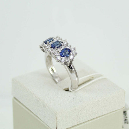 Anello donna Mirco Visconti in oro bianco tre zaffiri e diamanti.