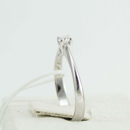 Anello donna solitario Mirco Visconti oro bianco con diamante centrale e laterali