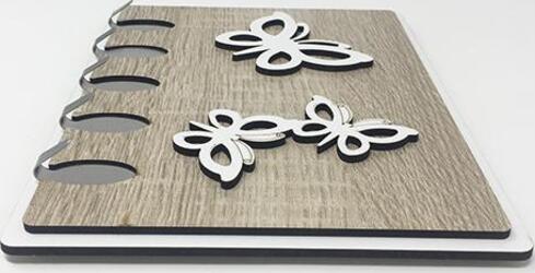 Appendino 5 ganci, base ed applicazioni legno mdf e strass,  misure  cm 20 x 16 h. Casa e cucina/Arredamento/Ingresso/Appendiabiti a parete MagiediNatale.it - Altamura, Commerciovirtuoso.it