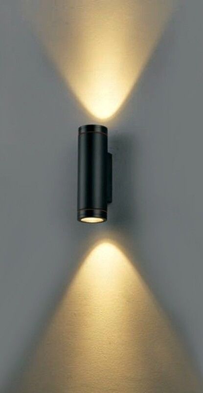 APPLIQUE 2x5W LED BIEMISSIONE 3000K B.CALDO 1000LM NERO SPAZZOLATO IP44 PER ESTERNO TERRAZZI, BALCONI, NEGOZI, WALL WASHER G Illuminazione/Illuminazione per interni/Illuminazioni per pareti/Applique Led Mall Home - Napoli, Commerciovirtuoso.it