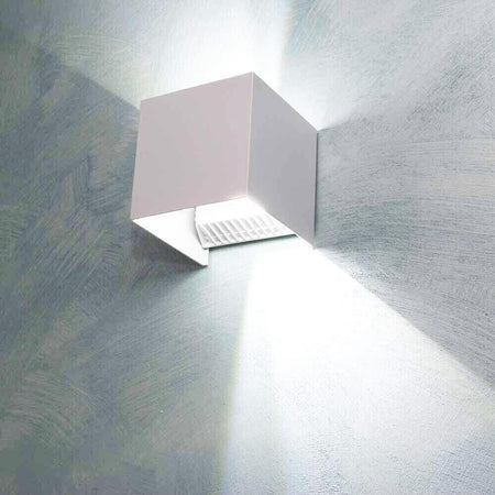 Applique A Parete Faretto 52 Led Luce Bianca 22 Watt Esterno Interno Ip65 Es66bf