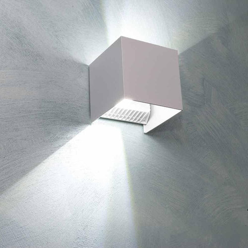 Applique A Parete Faretto 52 Led Luce Bianca 22 Watt Esterno Interno Ip65 Es66gf