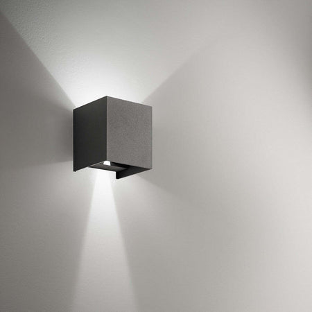 Applique-alluminio-Gea-Led-HENK-Q-GES861N-LED-IP54-4000°K-fascio-regolabile-lampada-parete-biemissione-moderna-cubo-esterno