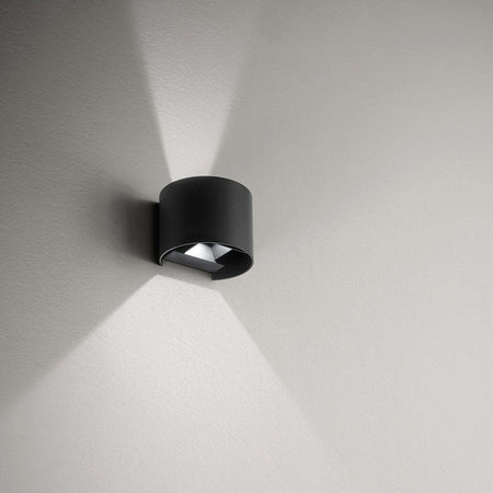 Applique-alluminio-Gea-Led-HENK-R-GES873C-LED-IP54-fascio-regolabile-lampada-parete-biemissione-moderna