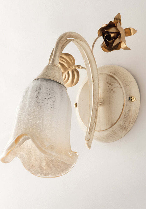 Applique-Classico-Arte-Povera-1-Luce-Ferro-Battuto-Avorio-e-Oro-Serie-Cestino