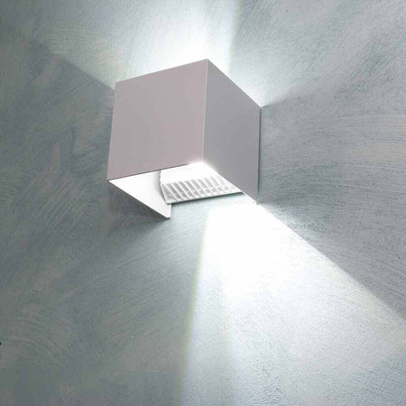 Applique Da Parete 52 Led 22 W Per Esterno Doppia Emissione Luminosa Ip65 Es66-b Illuminazione/Illuminazione per interni/Illuminazioni per pareti/Applique Trade Shop italia - Napoli, Commerciovirtuoso.it