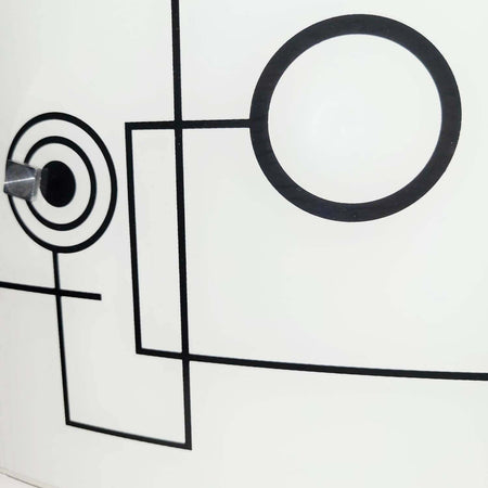 Applique Da Parete in Vetro Bianco Satinato Con Disegno Geometrico Nero Novecento Modello Megan Illuminazione/Illuminazione per interni/Illuminazioni per pareti/Applique Ideart - Valdilana, Commerciovirtuoso.it