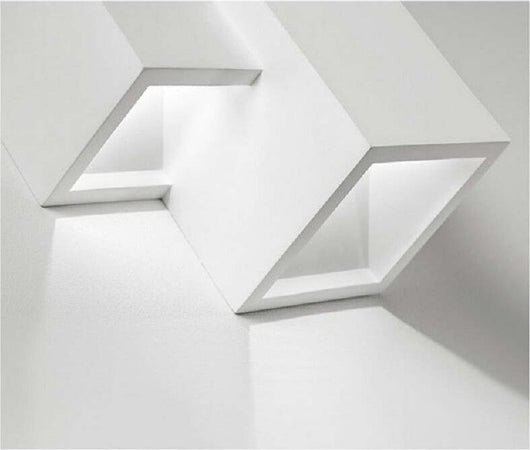 Applique In Gesso Moderno 2 Cubi A Doppia Emissione Luce Contemporanea G9 Gs-e74 Casa, arredamento e bricolage > Illuminazione da interno > Applique per interno Trade Shop italia - Napoli, Commerciovirtuoso.it