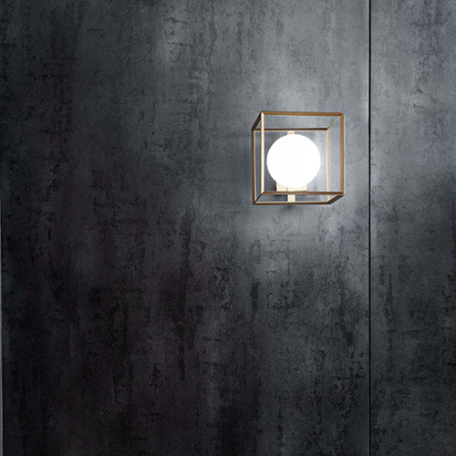 Applique-In-Metallo-Industrial-Cube-Oro-1-Luce