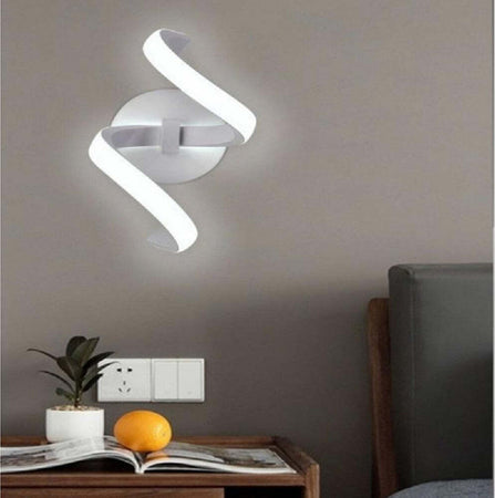 Applique Led Da Muro 9 Watt Curva Spirale Luce Naturale Fredda Calda E58 Bianca Casa, arredamento e bricolage > Illuminazione da interno > Applique per interno Trade Shop italia - Napoli, Commerciovirtuoso.it