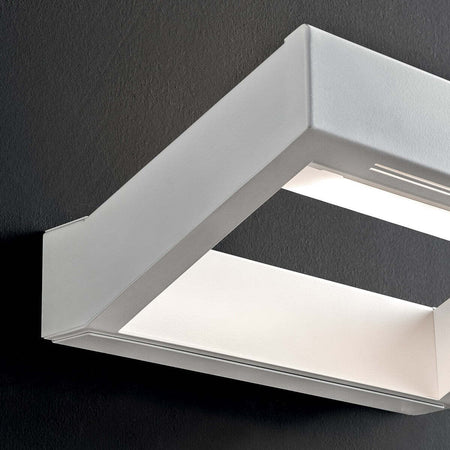 Applique-LED-Illuminando-ACHILLE-G-lampada-parete-biemissione-metallo-bianco-sabbia-interni-20W-1900LM-3000°K