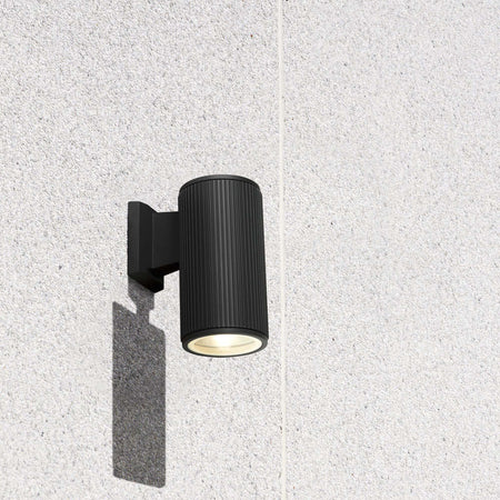 Applique-Moderna-Amburgo-Alluminio-Nero-Vetro-Trasparente-1-Luce-E27