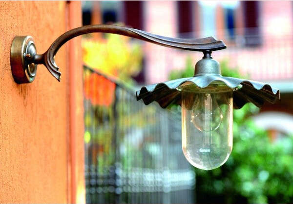Applique-rustica-Lampadari-Bartalini-GAIA-G30-E27-LED-metallo-lampada-parete