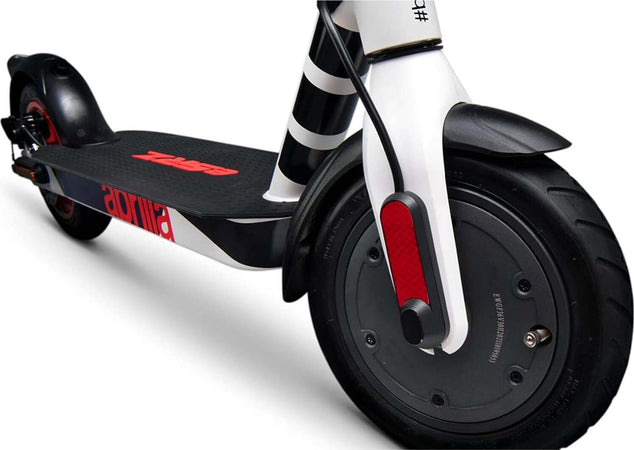 Aprilia-Monopattino-elettrico-Ruota-8.5-Autonomia-25Km-Velocità-25Km/h-Potenza-350-Watt---esrz---E-SRZ-FREC