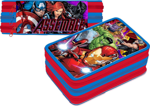 ASTUCCIO TRIPLO AVENGERS ASSEMBLE 3 ZIP COMPLETO ACCESSORIATO BAMBINI SCUOLA Cancelleria e prodotti per ufficio/Scuola e materiale didattico/Materiale scolastico/Cartelle e zaini per la scuola/Astucci Trade Shop italia - Napoli, Commerciovirtuoso.it